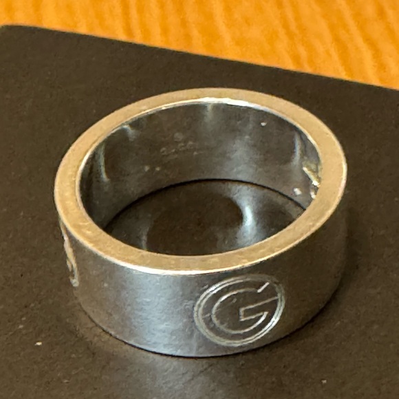 GUCCI Sterling Silver GG Cutout Ring - Picture 2 of 7